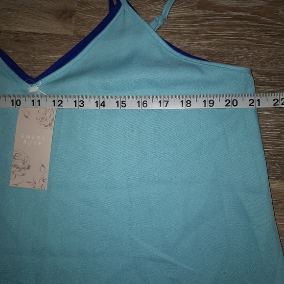 Emery Rose Lot Of 2 V-Neck Spaghetti Strap Camisole Tanks Scallop Hem XL - Picture 6 of 8